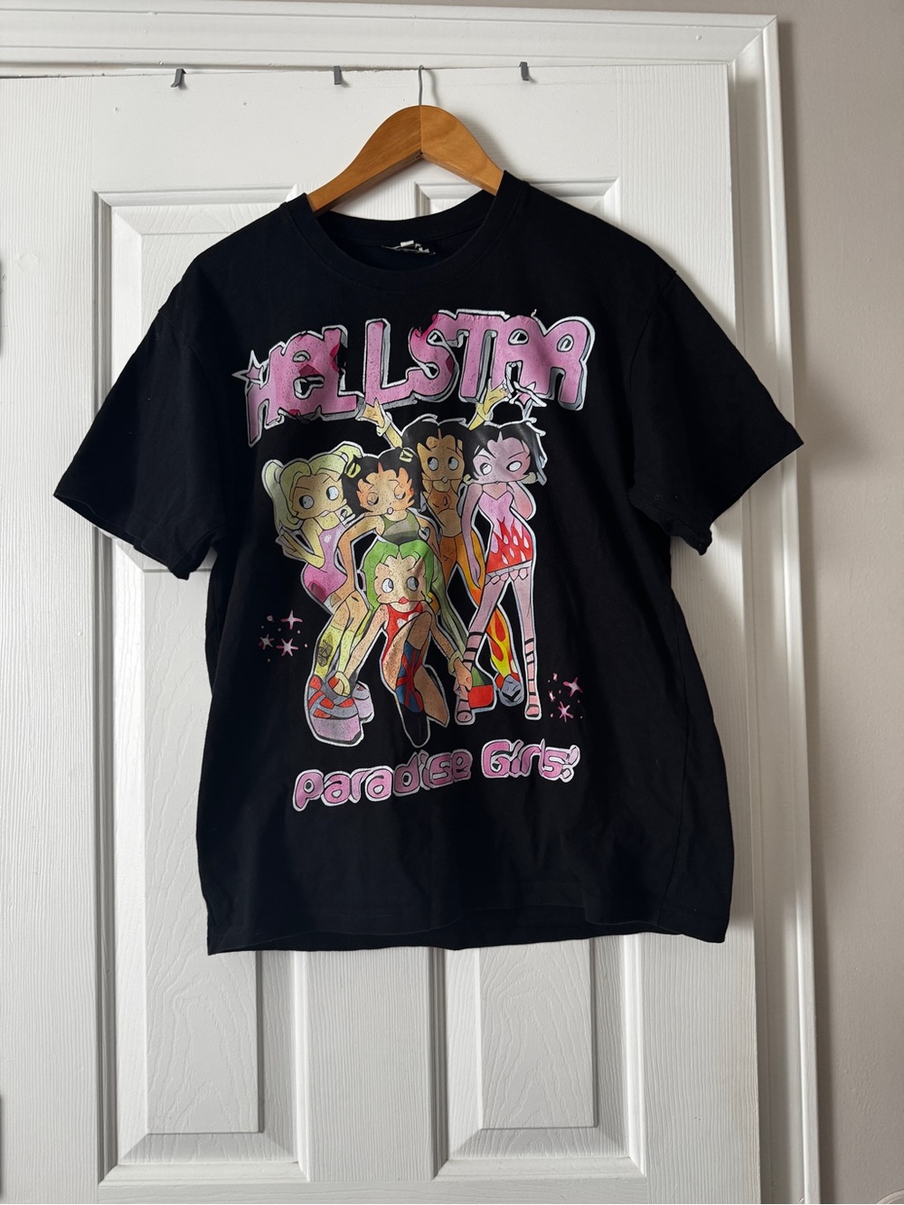 Hellstar Paradise Girls Graphic T-Shirt Black Size Medium